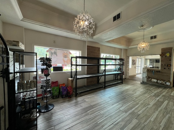 692 N Orange Ave, Orlando, Florida 32801, ,Retail,For Lease,N Orange,1085 692 N Orange Ave, Orlando, Florida 32801, ,Retail,For Lease,N Orange,1085